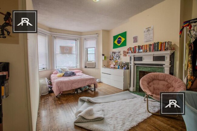 Building Photo - 4 bedroom in Allston MA 02135
