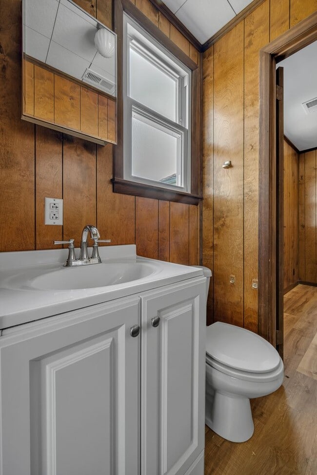 Building Photo - 3 Bed 2 Bath | Wedgewood Houston