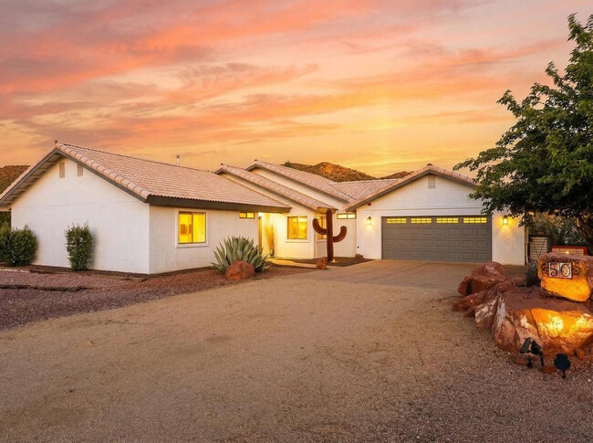 Building Photo - 627 Elmersville Rd