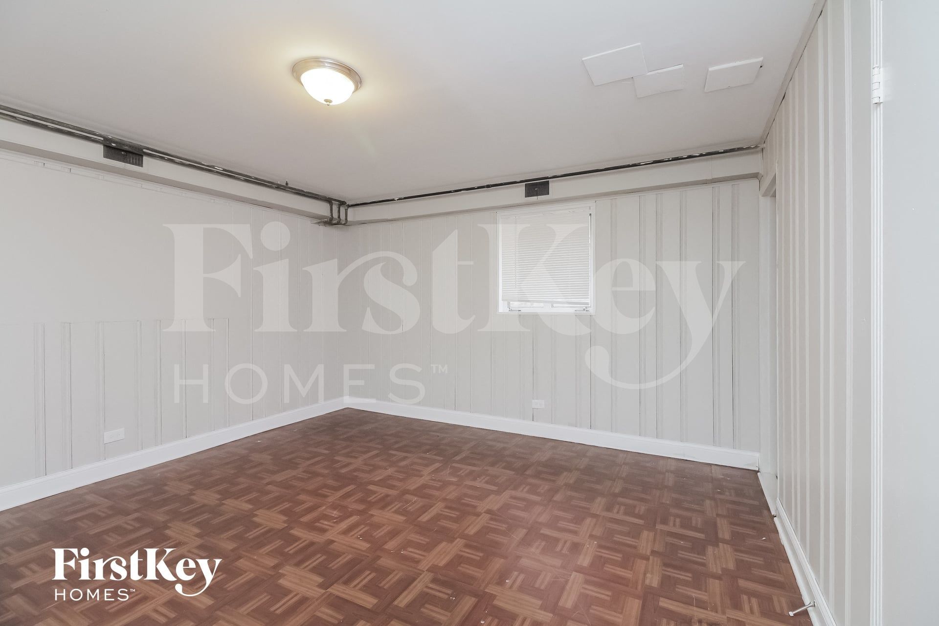 Building Photo - 15138 Meadow Ln