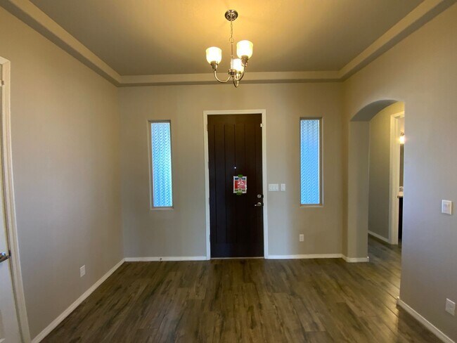 Building Photo - Recent Construction Luxury 4 Bedroom Home Available Near 528 / 550 in Rio Rancho!