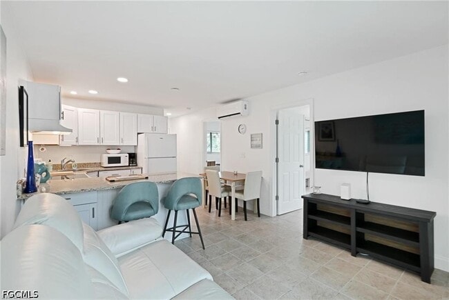 Building Photo - 131 Eucalyptus Ct