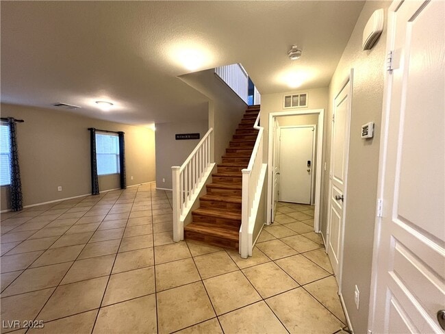 Building Photo - 9991 Pimera Alta St