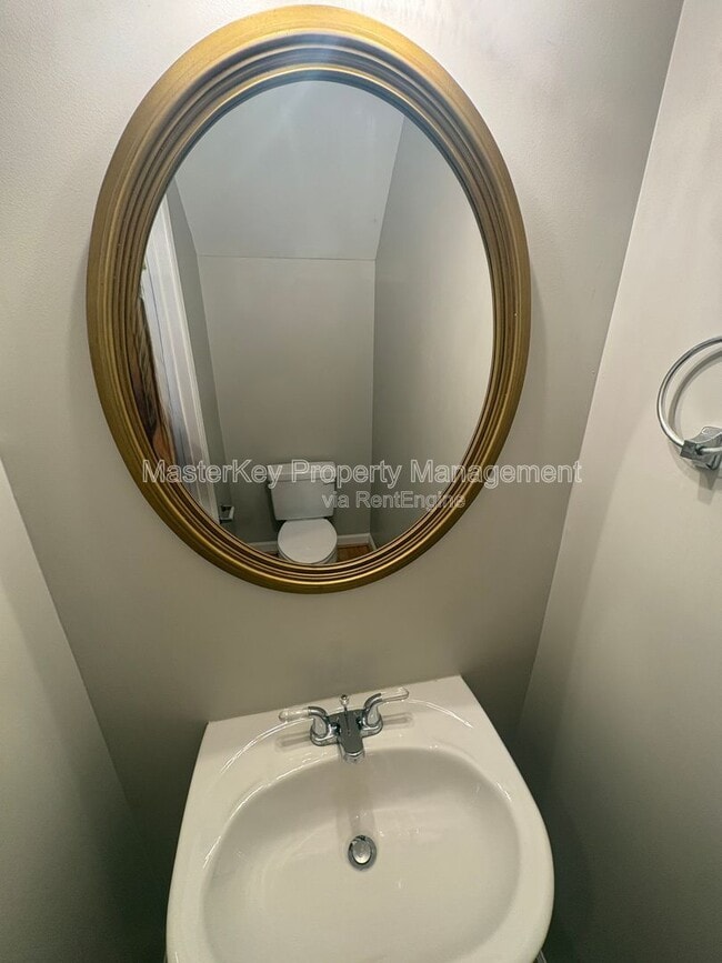 Building Photo - 4506 Treerose Way