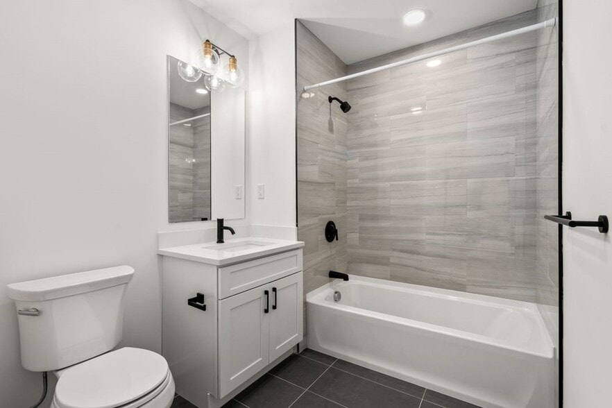 Building Photo - 175 Gove St