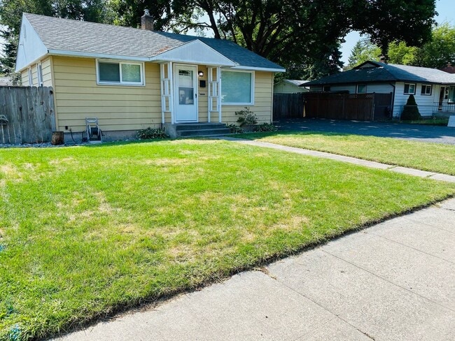 Primary Photo - Completely Remodeled Northwest Area 3 Bedr...
