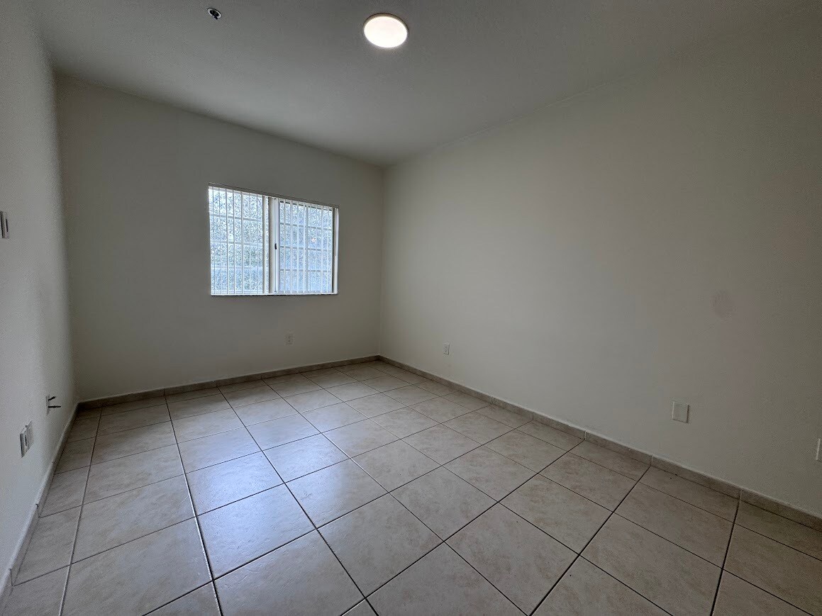 Building Photo - 7350 NW 114th Ave