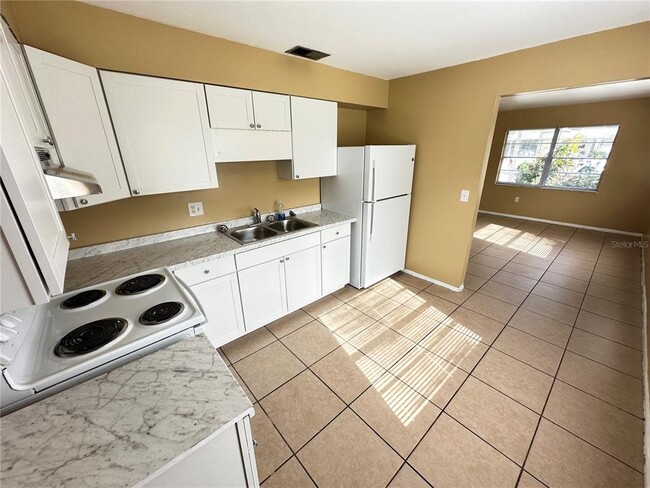 Building Photo - 4914 21st St W