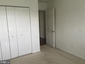 Building Photo - 32 Fenwick Ct