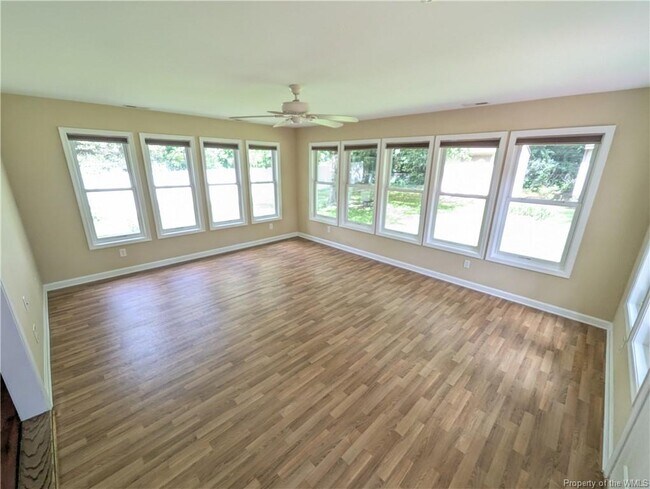 Building Photo - 111 King William Dr