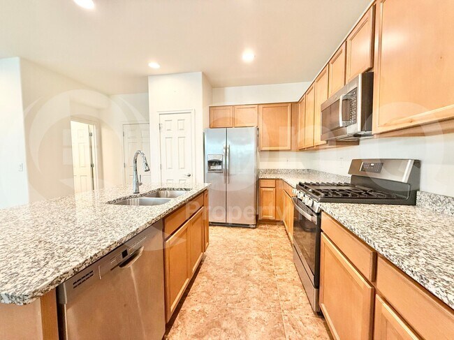 Building Photo - 3706 S 57th Ln