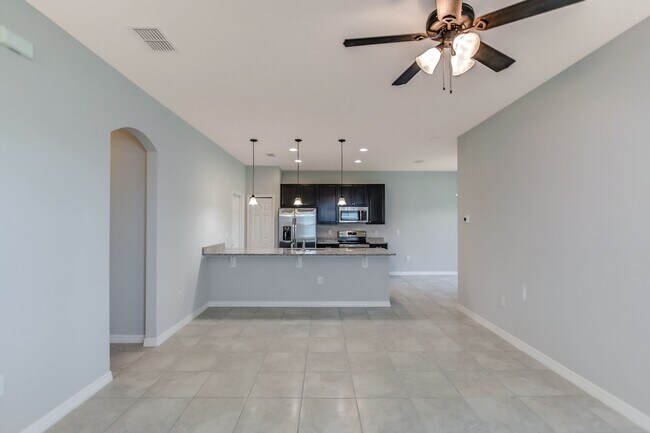 Building Photo - 3 Bedroom 2 Bath Villa in Oak Tree Pointe for RENT!