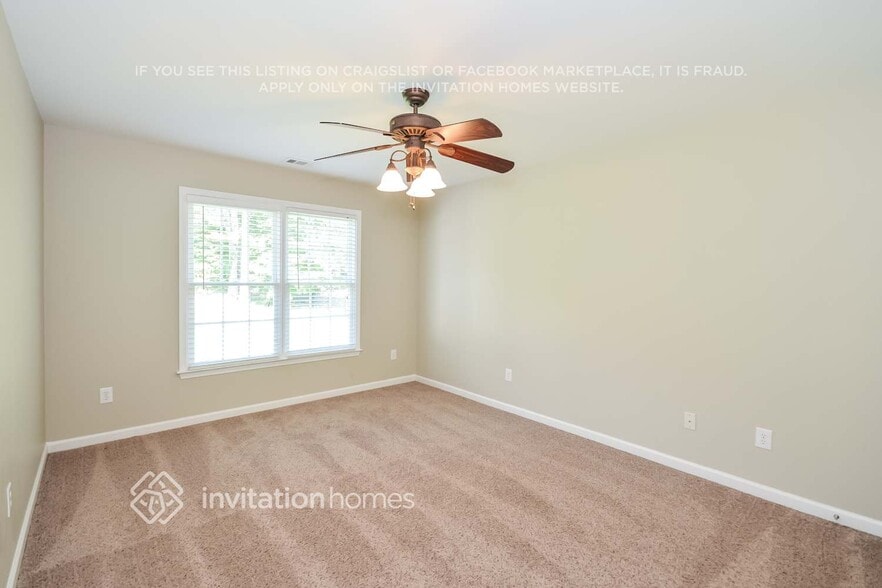 Building Photo - 734 Laurel W Ct