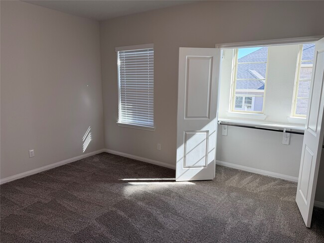 Building Photo - 31127 Mahogany Fir Trl