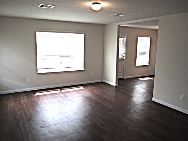 Building Photo - 22323 Queenbury Hills Dr