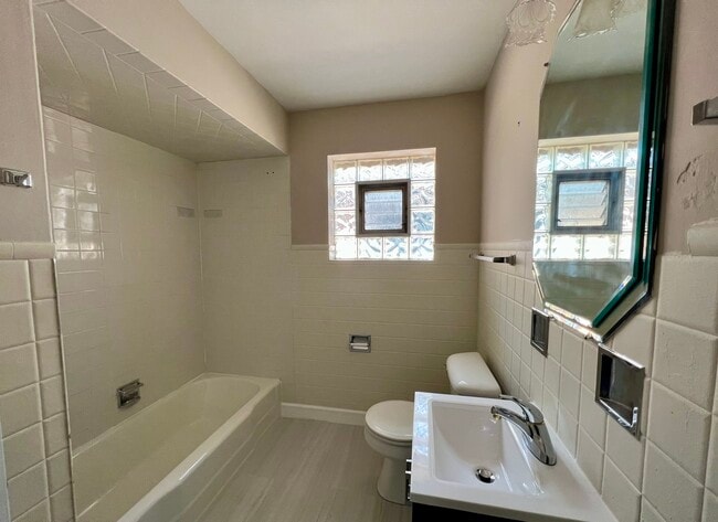 Building Photo - 7544 Brown Ave