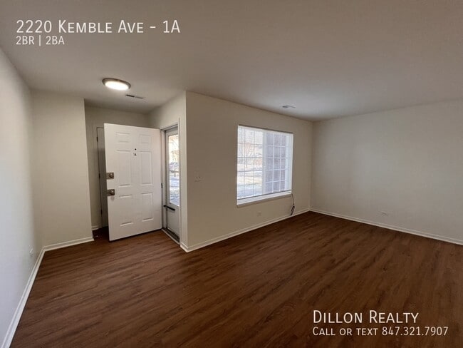 Building Photo - 2220 Kemble Ave