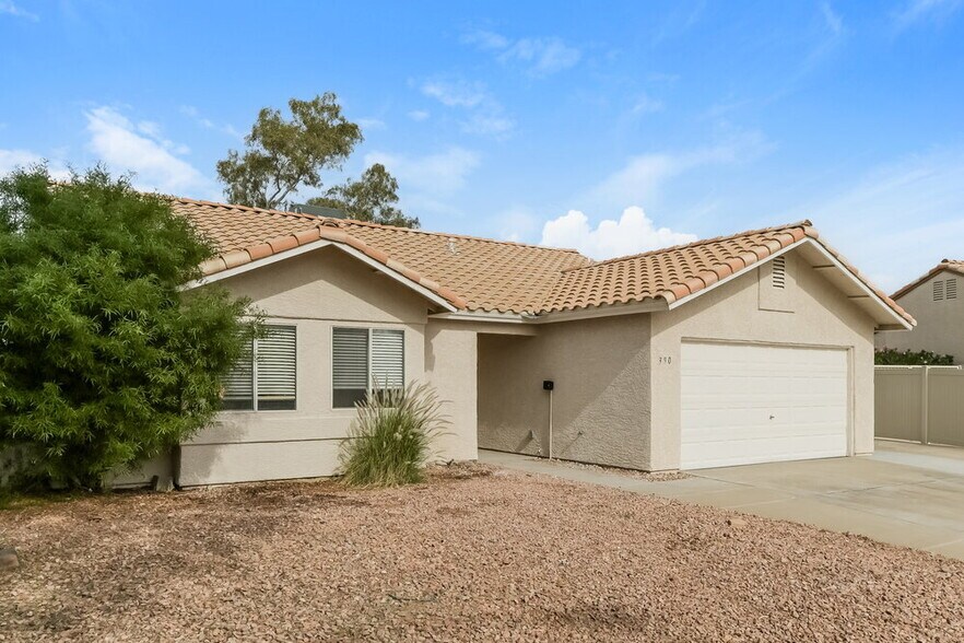 Building Photo - 390 Lombardy Cir