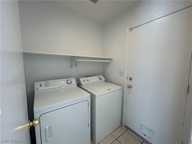 Building Photo - 7373 Randel Jean Way