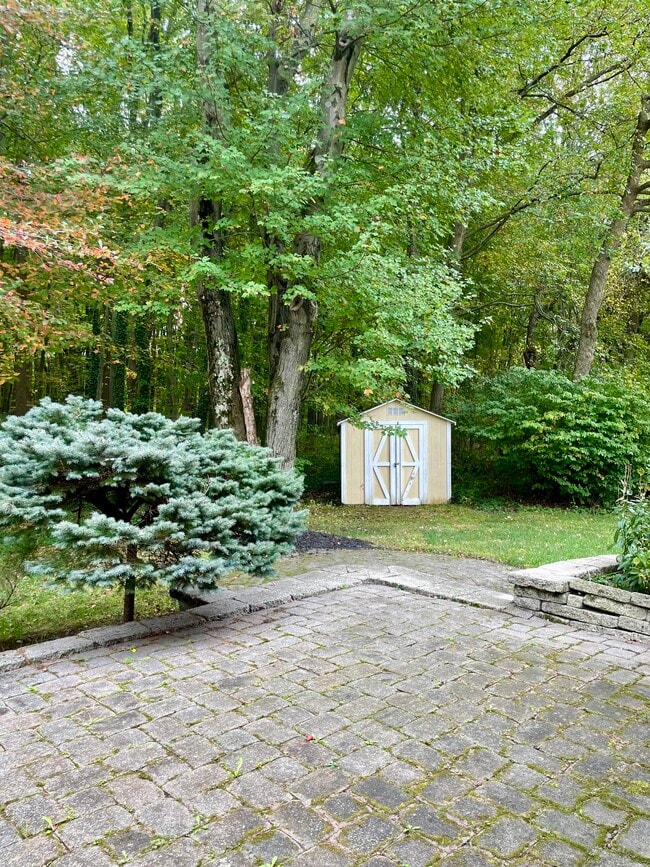 Building Photo - 62 Winstead Dr