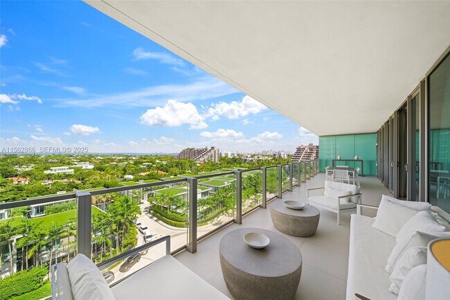 Building Photo - 360 Ocean Dr