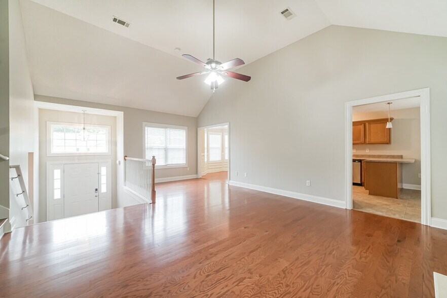 Building Photo - 427 Steadham Ct