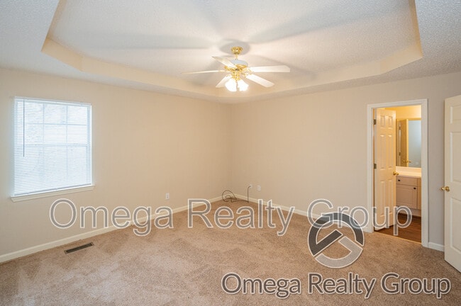 Building Photo - 1934 Live Oak Trce