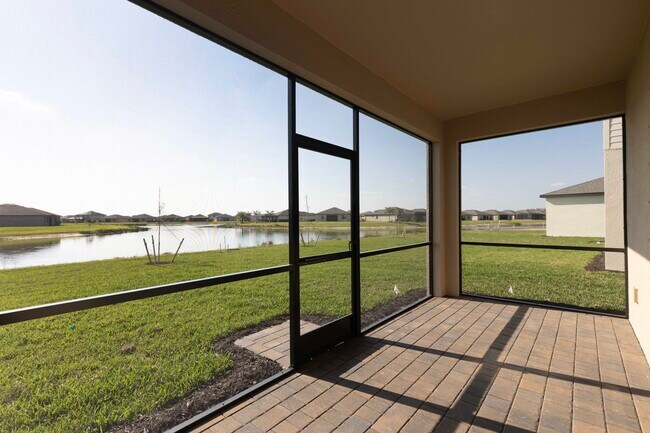 Building Photo - 15045 Palamos Cir