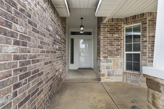 Building Photo - 3212 Oriental Ave