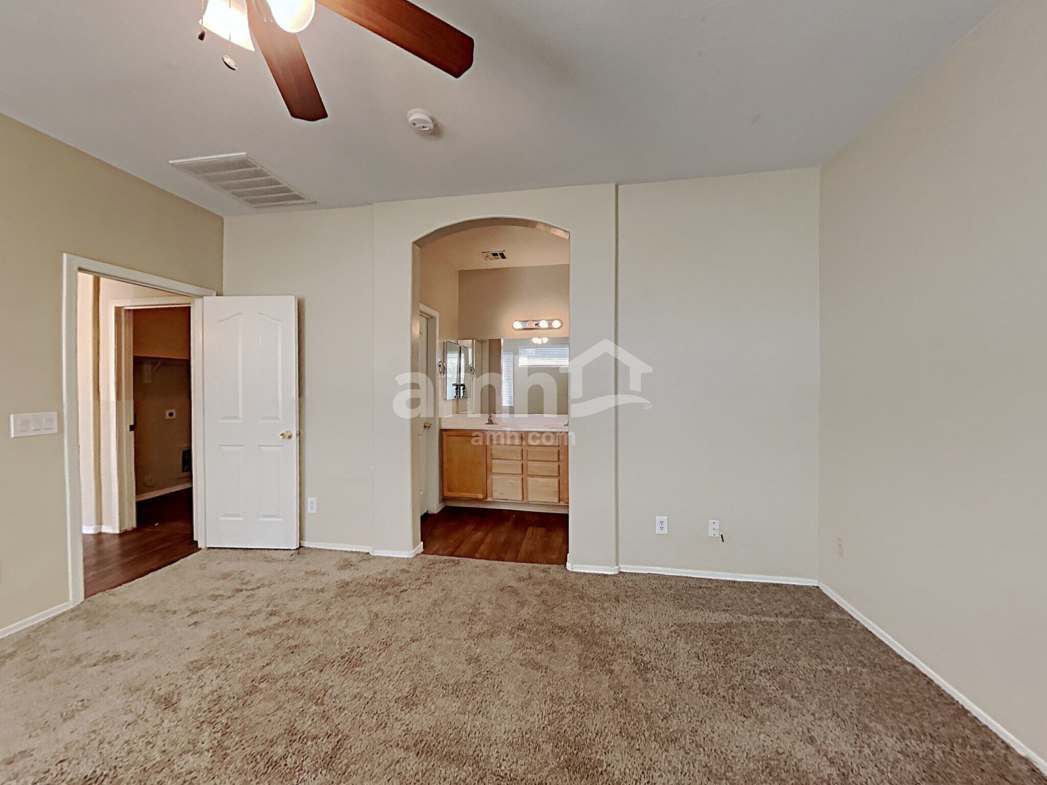 Building Photo - 9805 W Horse Thief Pass