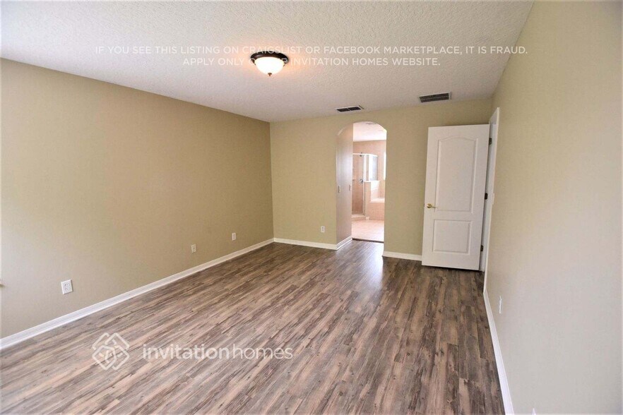 Building Photo - 16526 Deer Chase Loop