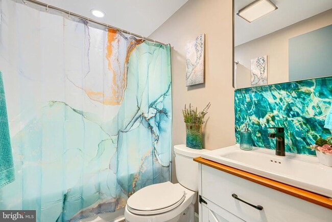 Building Photo - 800 Seckel Ct