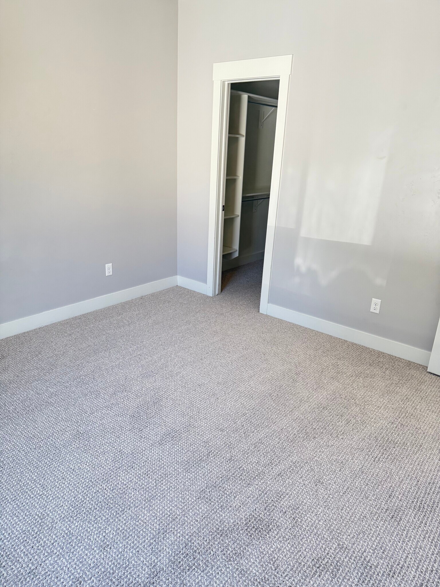 Building Photo - 158 S 140 E