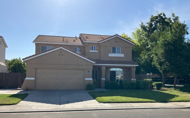 Primary Photo - 2913 Esta Ave