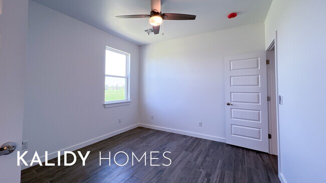 Building Photo - 20400 Antler Farms Dr