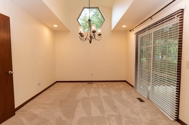 Building Photo - Beautiful Home In Chimney Hills Estates - Union School District!