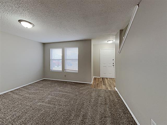 Building Photo - 2213 Plum Ct