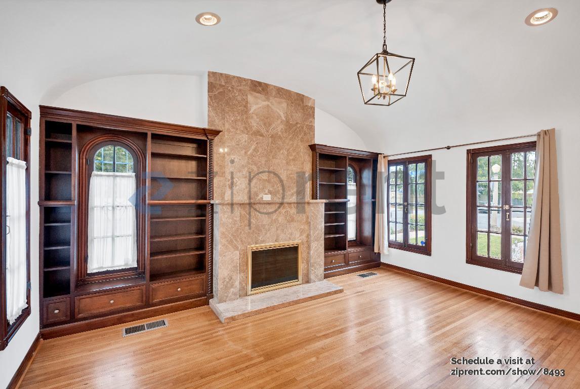 Building Photo - 603 S Mansfield Ave