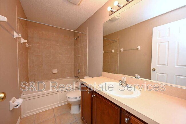 Building Photo - 5360 River Rock Rd