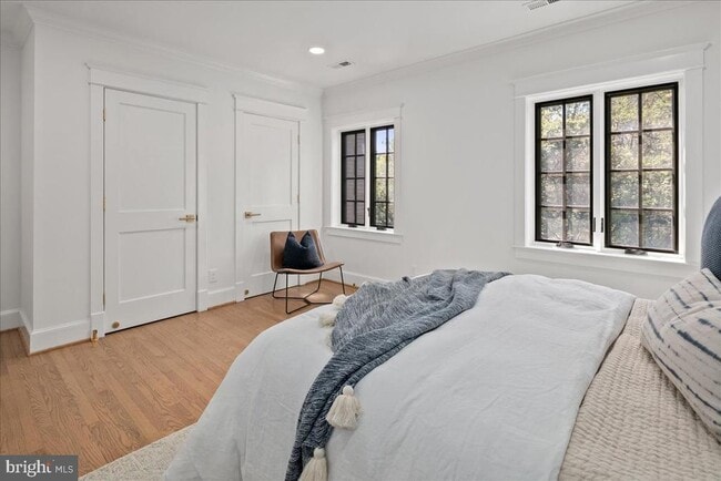 Building Photo - 10816 Barn Wood Ln