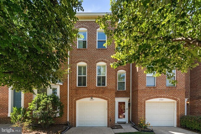 Building Photo - 12087 Edgemere Cir