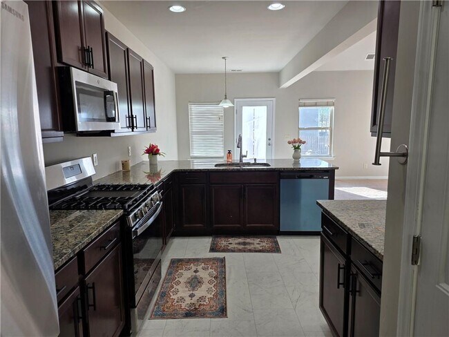 Building Photo - 46 Mercer Ln