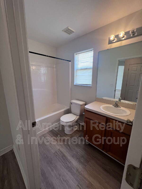 Building Photo - 147 Cabana Way