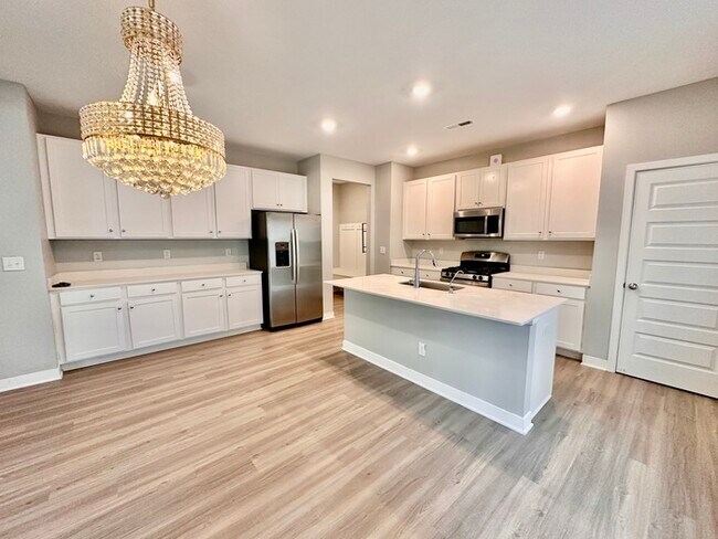 Building Photo - 1287 Bristol Pl