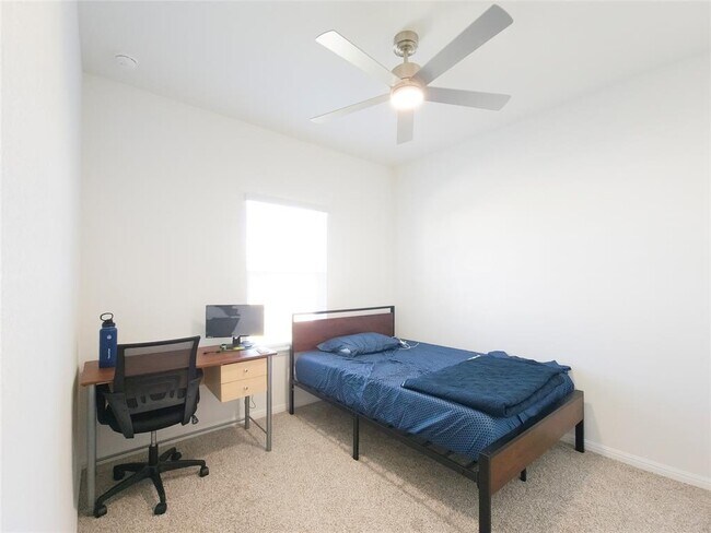 Building Photo - 2333 March Hare Trce