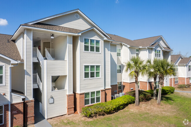 Building Photo - Royal Point Apartments