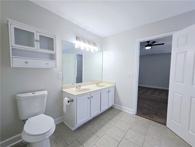 Building Photo - 1273 Lanier Springs Dr NE
