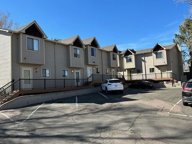 Building Photo - 1504 Crestone Ave