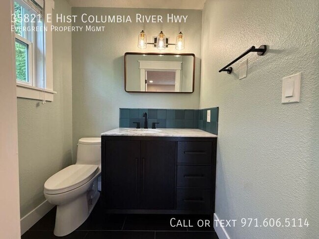 Building Photo - 35821 Historic Columbia River Hwy