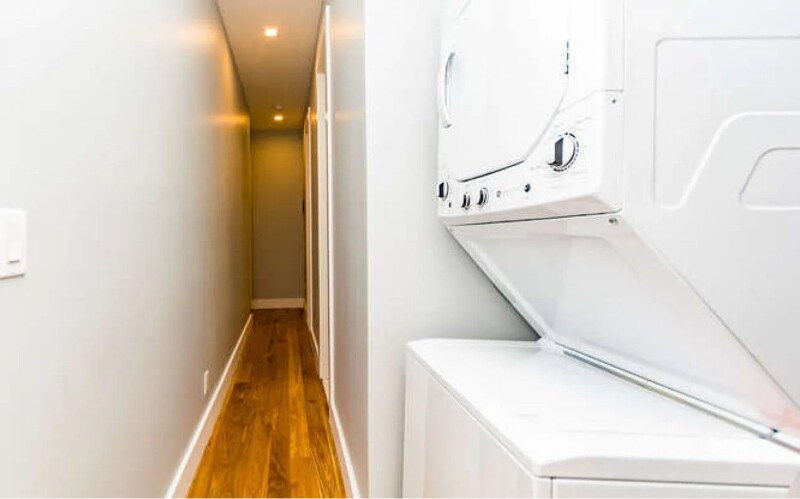 Building Photo - 510 Jackson Ave